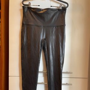 SPANX Faux Leather Leggings - NEVER WORN - Size 1Xm in Black